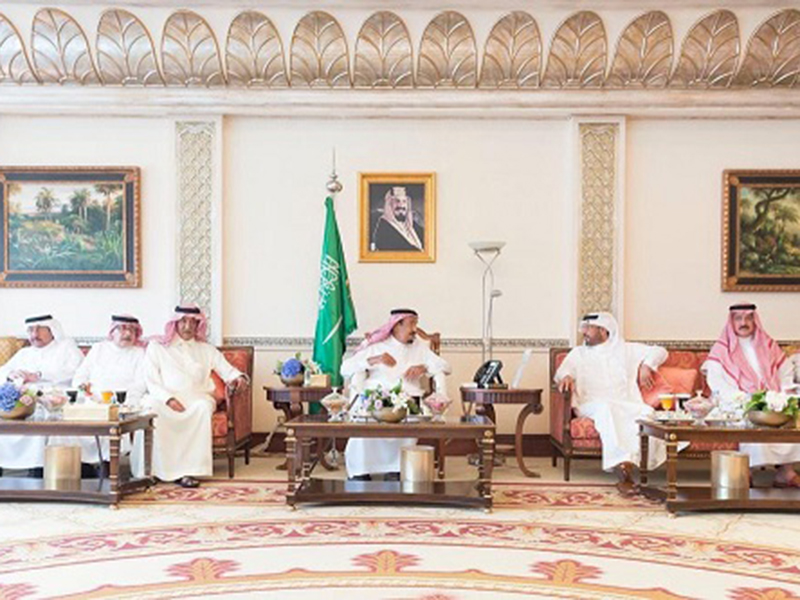 الملك سلمان يصل لـ "منى" لخدمة الحجاج والإشراف على راحتهم